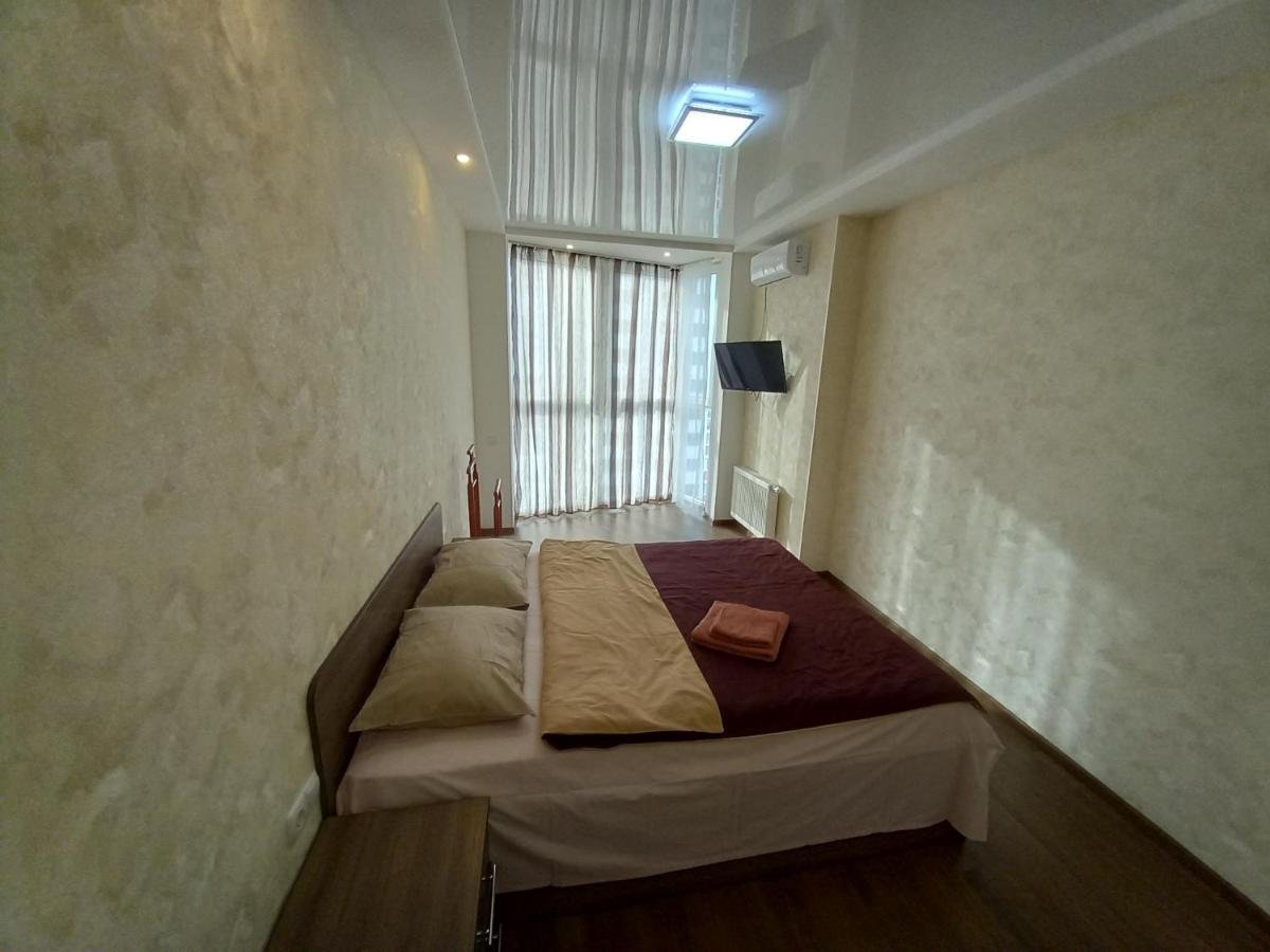 Smart Apartments Drahomanova 2А 키예프 외부 사진