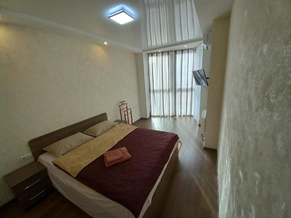 Smart Apartments Drahomanova 2А 키예프 외부 사진